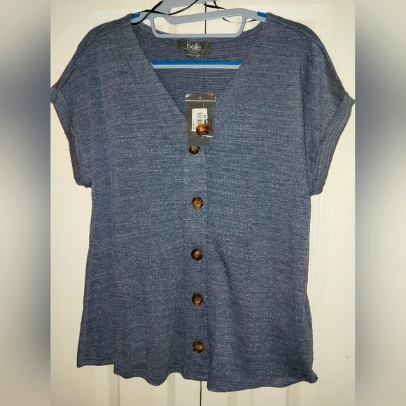 NWT Short sleeved button down top - Picture 1 of 4